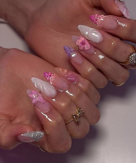 3d Flower Nails, Milky Nails, Floral Nail Designs, Girly Acrylic Nails, Mermaid Nails, Vacation Nails, Unique Acrylic Nails, Floral Nails, Nail Polishes