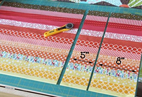 Quilt Easy, Strip Quilt Patterns, Baby Quilt Tutorials, Strip Quilt, Cluck Cluck Sew, Jelly Roll Quilt Patterns, Quick Quilt, Quilts Patterns, Bonnie Hunter