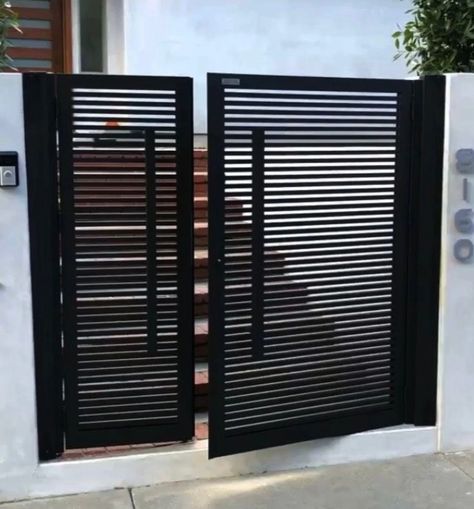 Modern Stylish Stripe Design Metal Gate Custom Fabrication Made in Canada Model 870E - Etsy Tor Design, Porte In Ferro, Metal Garden Gates, Home Gate Design, Gate Wall Design, Gate Designs Modern, House Main Gates Design, House Fence Design, Modern Gate