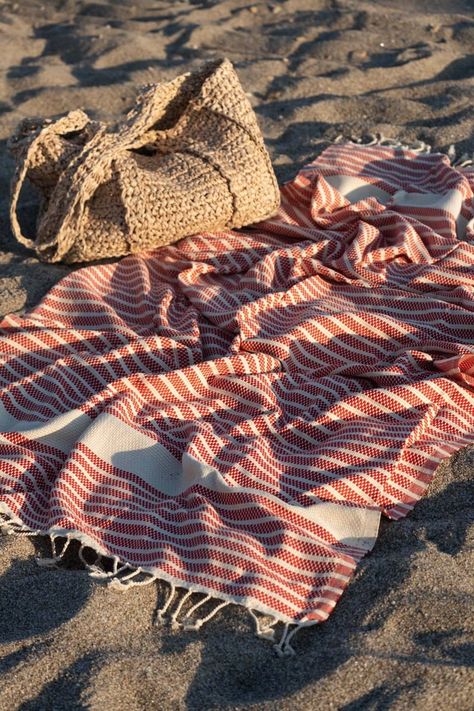 Red Striped Turkish Cotton Beach Bath Towel, Hammam Towel, Peshtemal, Turkish Blanket, Sofa Throw - Etsy Turkey Turkish Beach Towel, Cmbyn Summer, Hamam Towel, Bali Shopping, Blanket Sofa, Beach Bath, Product Shoot, Turkish Bath Towels, Hammam Towels