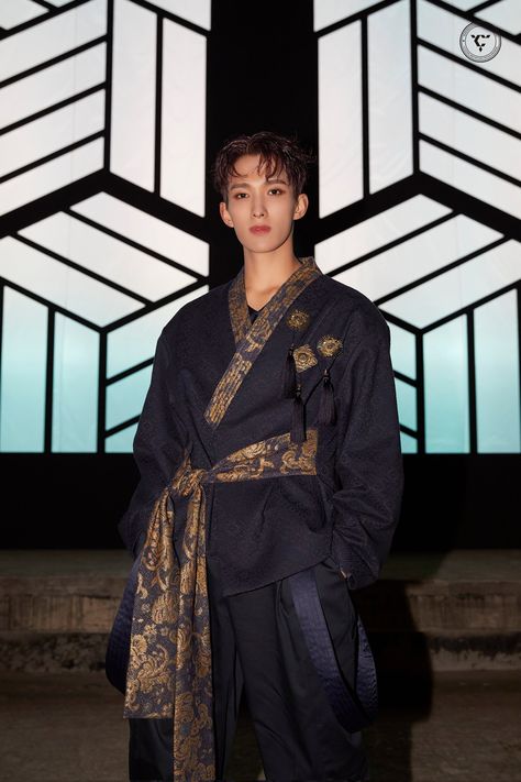 Son O Gong, Seventeen Super, Seventeen Lee Seokmin, Mama Awards, Seventeen Going Seventeen, Joshua Seventeen, Concert Aesthetic, Super Outfit, Going Seventeen