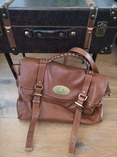 Alexa Bag, Mulberry Alexa, Mulberry Bag, What In My Bag, In My Bag, Bag Collection, Work Bag, My Bag, Arm Candy