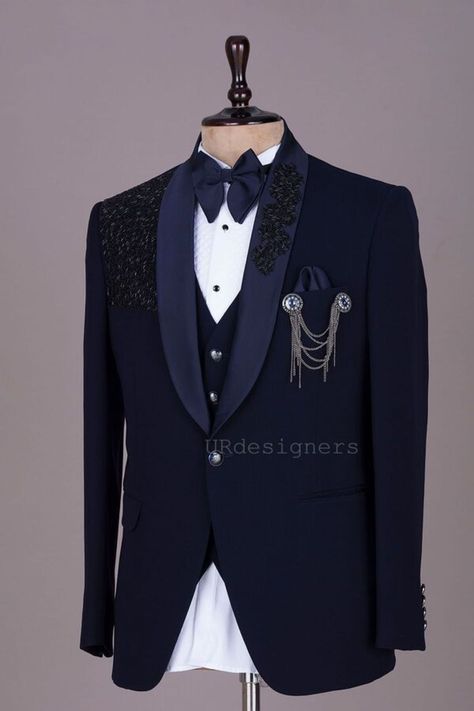 Navy Blue Tuxedo Wedding Groom Style, Suits Men Blue Navy, Dark Navy Blue Suit, Navy Blue Suit Men, Unique Mens Wedding Suits, Best Wedding Suits For Men, Blue Tuxedo Wedding, Reception Suits, Wedding Party Reception