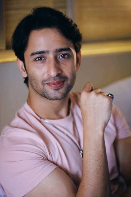 Are you excited to see Hiba Nawab paired up with Shaheer Sheikh in Rajan Shahi’s “Woh Toh Hai Albela”?  Rajan Shahi’s upcoming show “Woh Toh Hai Albela” is making a lot of noise and for all the right reasons. The recent promos that went on-air are so colorful and vibrant not just in pictures but ... The post Hiba Nawab and Shaheer Sheikh in Woh Toh Hai Albela? appeared first on Urban Asian. Women Fitness Photography, Handsome Indian Men, Hiba Nawab, Shaheer Sheikh, Art Photography Portrait, Mr Perfect, Most Handsome Actors, Popular Stories, Indian Man