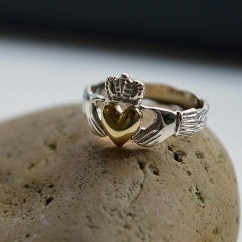 LADIES STERLING SILVER CLADDAGH RING WITH 10CT GOLD HEART AND CELTIC WEAVE BAND Claddagh Ring Aesthetic, Irish Heart Ring, Couple Mignon, Claddagh Engagement Ring, Claddagh Necklace, Gold Claddagh Ring, Silver Claddagh Ring, Celtic Weave, Irish Rings