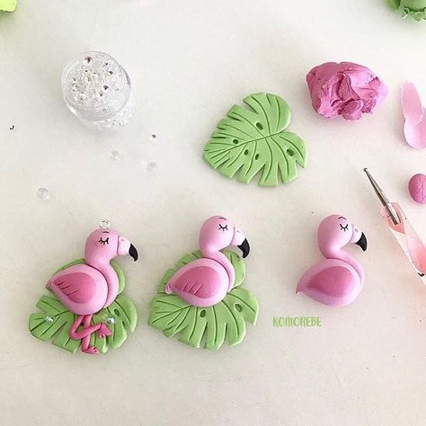 Polymer Clay Kunst, Fondant Ideas, Cake Cute, Clay Magnets, Cake Fondant, Tanah Liat, Polymer Clay Animals, Polymer Crafts, Cute Polymer Clay