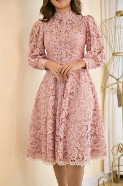 Lace Frocks For Women, Elegant Lace Dress Classy, Short Frock Fashion, Frocks For Women, Lace Frocks, Lace Dress Classy, Simple Frock Design, Beautiful Lace Dresses, Simple Frocks