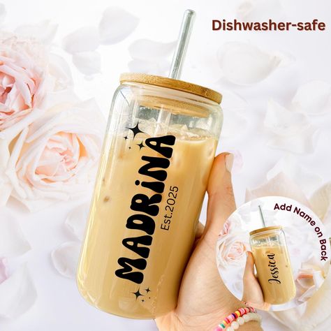 This personalized glass tumbler with lid and straw makes the perfect Godmother gift, a great choice for a Godmother proposal or Holiday gift! HOW TO ORDER: 1. Select your options from the drop-down menus. 2. Enter your personalization. 3. Add to cart. 4. Review the shipping address and order details to ensure they are correct and checkout. DETAILS: * 16 oz Glass tumbler with a clear or frosted finish. * Glass straw and bamboo lid. * Made with high-quality food-grade glass. * Tumbler is dishwashe Godmother Tumbler, Personalized Godmother Gifts, Gift For Godmother, Godmother Proposal, God Mother, Gift Making, Godmother Gifts, Glass Straws, High Quality Food