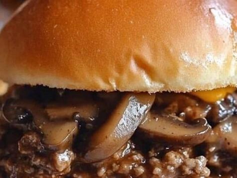 Steakhouse Burger Sloppy Joes: A Juicy Twist on a Classic Comfort Dish - NewsBreak Steakhouse Burger Sloppy Joes, Burger Sloppy Joes, Steakhouse Burger, Cheesy Ranch Potatoes, Cabin Food, Lush Recipes, Dole Whip Recipe, Classic Burger, Beef Wraps