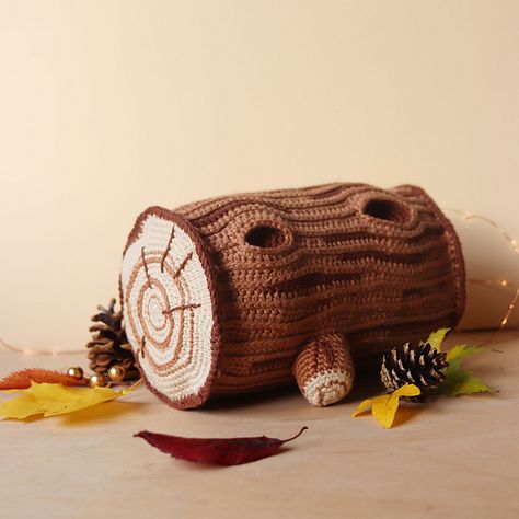 Ravelry: Amigurumi Advent 2021 pattern by Ilaria Caliri (aka airali), Irene Strange Yule Crochet, Mystery Crochet, Crochet Woodland, Knit Vest Pattern, Warm Colours, Crochet Pillows, Yule Log, Paintbox Yarn, Natural Elements