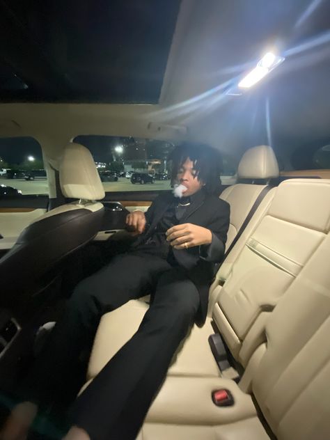 Back Seat Car Pictures, Sitting In Car Aesthetic, Backseat Car Photoshoot, Sitting In Car, Car References, Car Back Seat Aesthetic, Guy Poses, Car Poses, Person Sitting