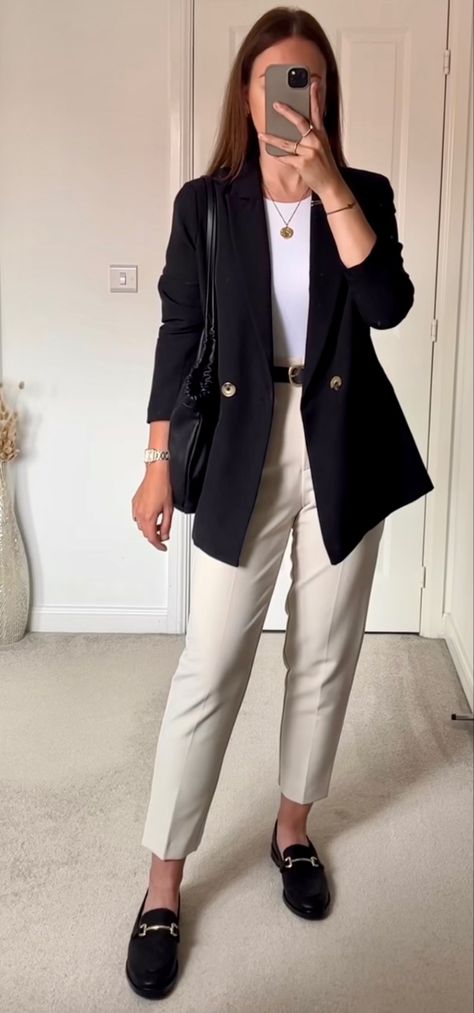 Business Professional Women’s Outfits, Outfit Working Girl, Business Outfits Women Professional Work Wardrobe, Slack Outfits For Women Classy, Coorporate Girl Outfit, Med School Interview Outfit Women, Business Casual No Jeans, Ootd Interview Kerja, Business Professional Outfits Blazer