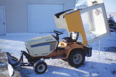 FARM SHOW - "Clear View" Cub Cadet Cab Shop Hacks, Cub Cadet Tractors, Garden Tractor Pulling, Garden Tractor Attachments, Yard Tractors, Tractor Cabs, Agriculture Equipment, Lawn Mower Repair, Riding Mower Attachments