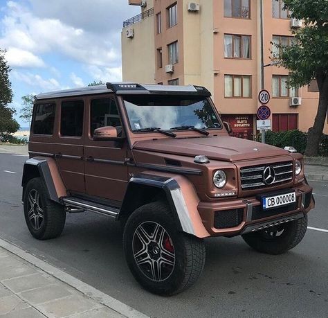 N.I.C.O.L.E | @GXLDEN22 Mercedes C250, Mercedes G Wagon, Dream Cars Jeep, Lux Cars, Jeep Cars, Bentley Continental, Super Luxury Cars, Classy Cars, Fancy Cars