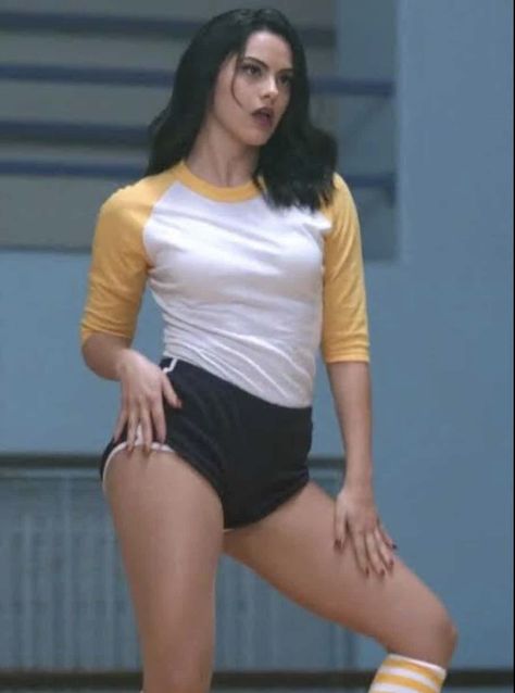 Camila Mendes Camila Mendes Veronica Lodge, Girl Puppets, Riverdale Veronica, Women In Movies, Swimsuit Pics, Funny Squirrel, Wwe 2k, Cami Mendes, Camilla Mendes