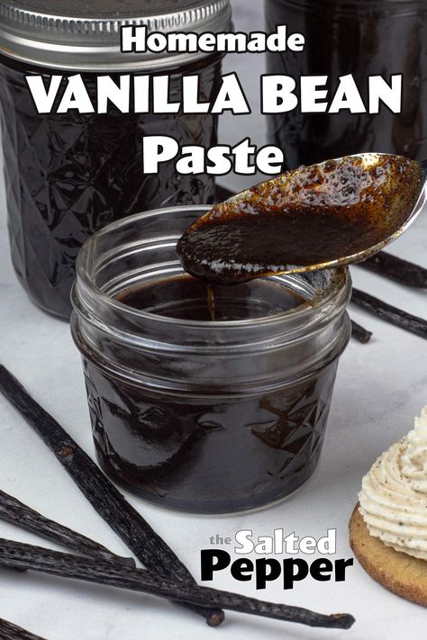 This homemade vanilla paste does not require any cooking and it is ready in 5 minutes. You need a high-speed blender and just a few ingredients to make your own vanilla paste. It is economical to make and you can use vanilla paste in any recipe that calls for vanilla extract. Vanilla Flavoring Recipe, Best Homemade Vanilla Extract, Diy Vanilla Powder, Homemade Butter Extract, Homemade Vanilla Sugar, What To Do With Vanilla Beans, Fresh Vanilla Bean Recipes, How To Make Vanilla Paste, How To Make Vanilla Bean Paste