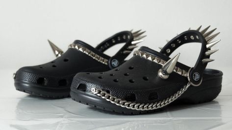 Crocs Meme, Crocs Ideas, Crocs Fashion, Goth Scene, Ugly Shoes, Avant Garde Fashion, Punk Rock, Cute Shoes, Shoe Brands