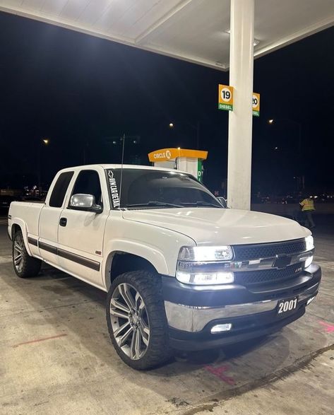 Silverado 2017, Chevy Obs, Silverado 2000, 2000 Chevy Silverado, Silverado Z71, Classic Cars Trucks Chevy, Welding Trucks, Trucks Chevy, Chevy Trucks Silverado