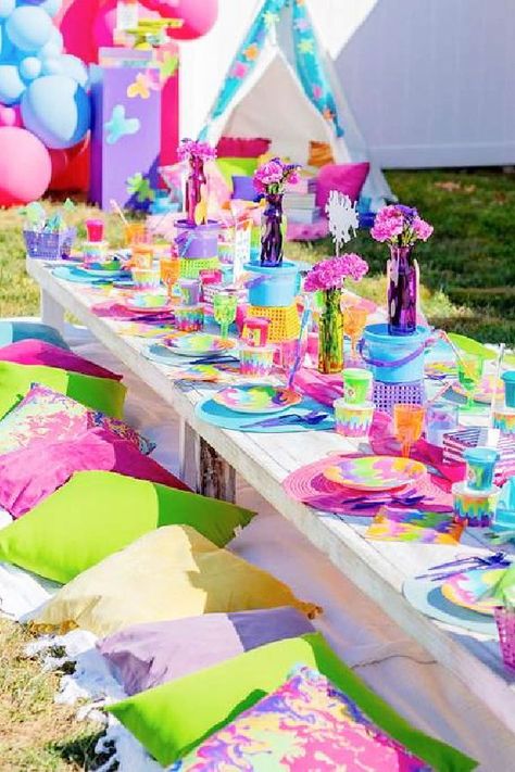 Don't miss this colorful slime-themed birthday party! The table settings are so impressive! See more party ideas and share yours at CatchMyParty.com Tie Dye Party Table Decorations, 7 Yr Birthday Party Ideas, Sassy And Seven Birthday Party, Kids Birthday Party Table Set Up, Ninth Birthday Party Ideas, 6 Year Birthday Party Ideas, 7 Year Birthday Party Ideas Girl, 8 Year Birthday Ideas Girl, Slime Birthday Party Ideas