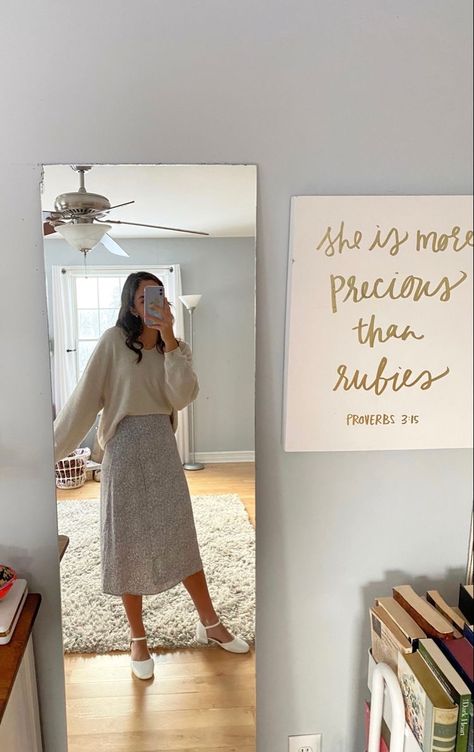 Modest Wardrobe Basics, Modest Student Outfits, Modest Summer Outfits Pentecostal, House Wife Aesthetic Outfit, Modest Womens Outfits, Long Skirt Outfits For Church, Modest Is Hottest Outfits, Christian Girl Autumn Outfits, Garment Friendly Outfits Lds