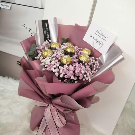 Chocolate And Flower Bouquet, Snacks Bouquet, Wrap Bouquet, Snack Bouquet, Im Sorry Gifts, Bouquets Ideas, Chocolate Flowers Bouquet, Sorry Gifts, Bouquet Delivery