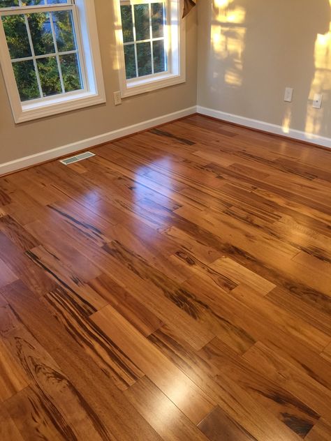 Wood Flooring And Paint Combinations, Wooden Floor For Kitchen, Stained Hardwood Floors Colors, Wood Flooring Ideas Living Room Modern, Tiles For Bedroom Floor Ideas, Tiger Wood Flooring, Aesthetic Flooring Ideas, Glossy Wood Floors, Wood Flooring Bedroom Ideas