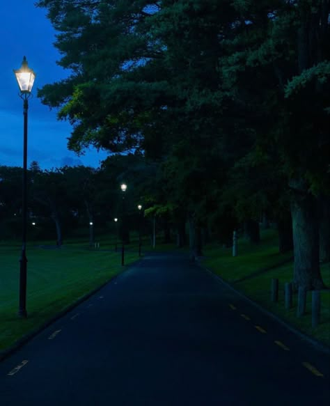 Suburb Aesthetic, Sky Night Aesthetic, Blue Aesthetic Dark, Night Walks, Liminal Spaces, Evening Sky, Quiet Life, Blue Hour, Pretty Photos