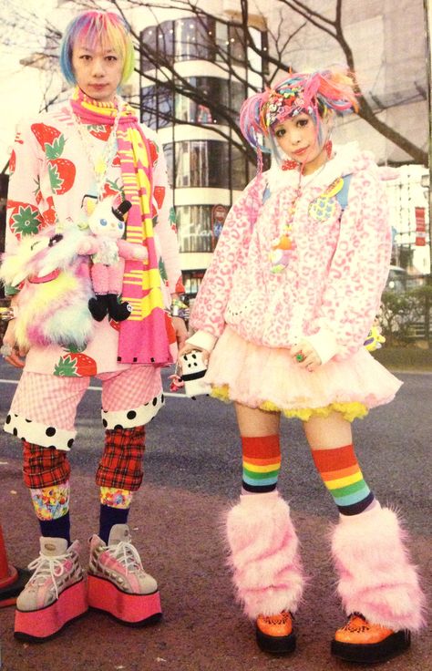 Haruka Kurebayashi, Decora Fashion Outfits, Fruits Fashion, Kera Magazine, Decora Outfits, Decora Style, Harajuku Fashion Kawaii, Decora Fashion, Decora Harajuku