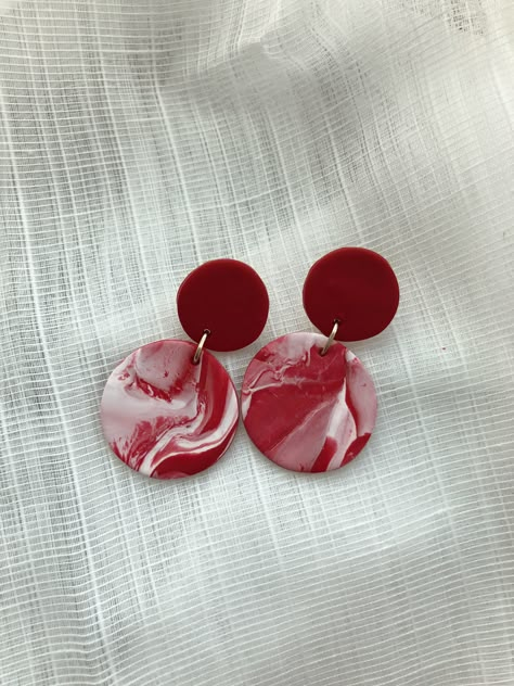 Air Clay Earrings Diy, Red Clay Earrings, Red Polymer Clay Earrings, Fimo Earrings Ideas, Clay Earrings Diy Ideas, Cercei Din Lut Polimeric, Cloth Earrings, Diy Resin Earrings, Diy Earrings Easy