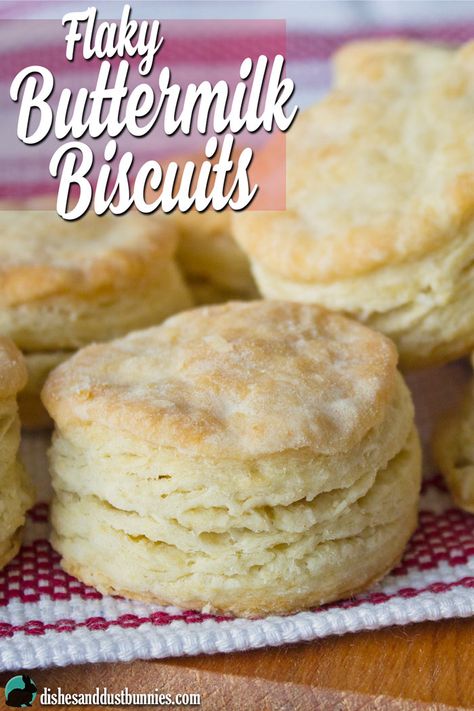 Flaky Buttermilk Biscuits Recipe, Homemade Baking Powder, Southern Buttermilk Biscuits, Easy Biscuit, Baking Powder Biscuits, Homemade Biscuits Recipe, Easy Biscuit Recipe, Homemade Buttermilk Biscuits, Buttermilk Biscuits Recipe