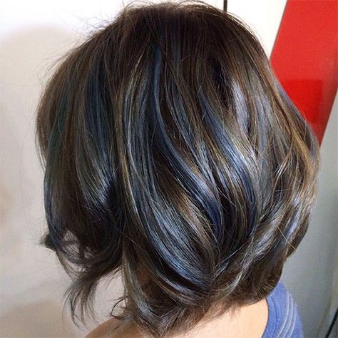 Types Of Brown Hair, Blue Brown Hair, Blue Hair Highlights, Brown Bob, Highlights Ideas, Mom Hair, Blue Lights, Haircut Short, Short Brown Hair