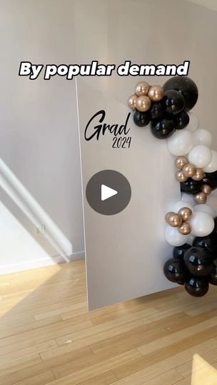 Easy Backdrop Ideas Diy, Diy Backdrop Stand, How To Make Balloon, Backdrop Stands, Board Stand, Balloon Arches, Easy Backdrops, Pop Pop, Diy Backdrop