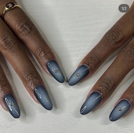 Clean Girl Look, Blue And Silver Nails, Dark Blue Nails, Navy Nails, Navy Blue Nails, Formal Nails, Airbrush Nails, Short Acrylic Nails Designs, Silver Nails