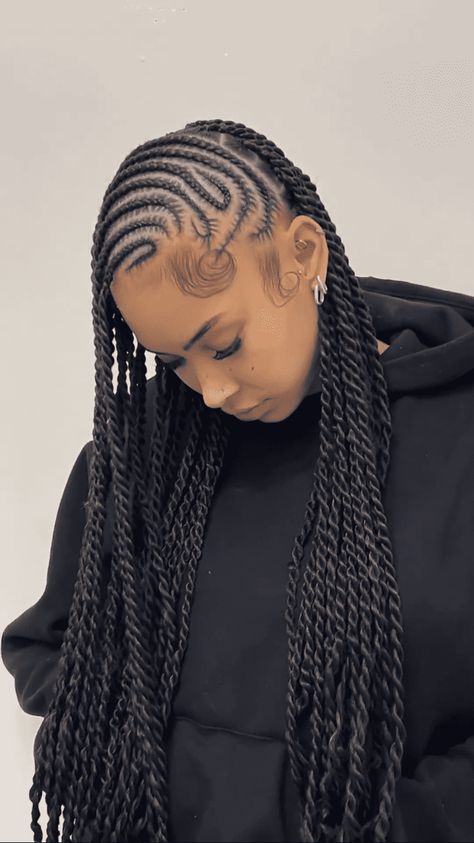 40 Lemonade Fulani Braids Hairstyles Trending Right Now Lemonade Funali Braids, Canrows Going Back Braids, Cute Simple Braids For Black Women, Side Fulani Braids, Flulanni Braids, Lemon Fulani Braids, Lemonade Fulani Twist, Short Lemonade Braids, Lemon Braids