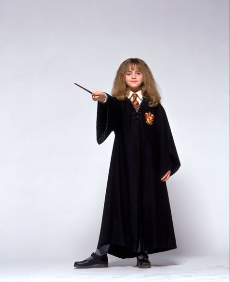 Hermione Granger Costume, Harry Potter Curses, Harry Potter Letter, Hogwarts Uniform, Cumpleaños Harry Potter, Philosopher's Stone, Harry Potter Artwork, Rupert Grint, The Sorcerer's Stone