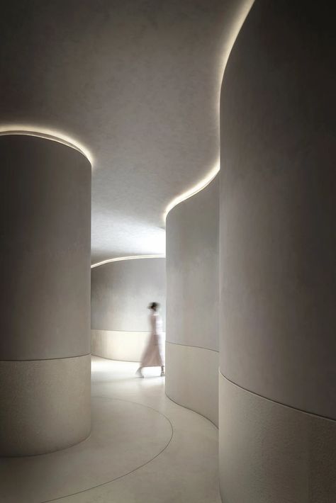 Lu Style (Beijing CBD) by Schin Architects with Atelier W | Australian Interior Design Awards Curved Design Interior, Curved Interior Architecture, Round Walls Interior, Oval Interior Design, Curvy Interior Design, Round Fitting Room, Curved Wall Interior, Wave Interior Design, Curved Walls Interior