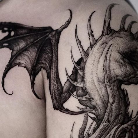 이희도 Lee huido on Instagram: "Freehand dragon design WIP Blackwork tattoo done . Sponsored by @bheppo" Blackwork Back Tattoo, Dragon Medieval, Fantasy Inspo, Back Tats, Dark Tide, Blackwork Tattoos, Body Tattoo, Dark Theme, Dragon Tattoo Designs