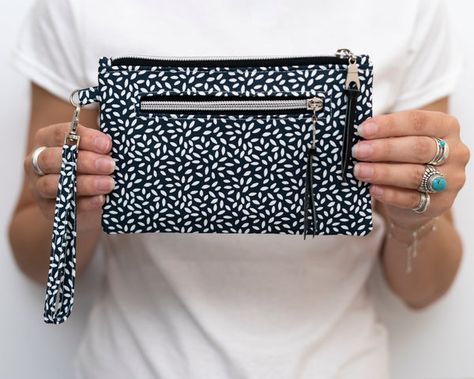 Lena Wristlet PDF Sewing Pattern / Tutorial – Molko Studios Couture, Sewing Patterns, Wristlet Sewing Pattern, Wristlet Patterns, Pattern Tutorial, Pdf Sewing Patterns, Sewing Pattern, Pouch, Make It Yourself