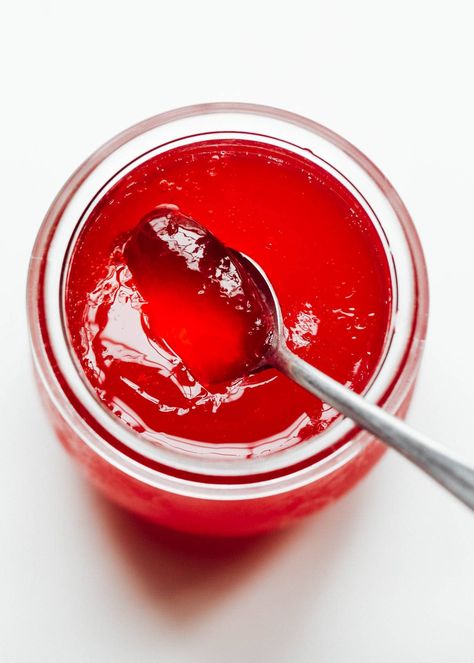 A strawberry jelly recipe for canning. Homemade Strawberry Jelly, Strawberry Jelly Recipe, Preserve Strawberries, Strawberry Jelly Recipes, Heartbeet Kitchen, Pulp Recipe, Jelly Recipe, Strawberry Jelly, Strawberry Topping