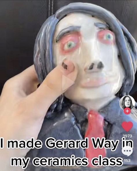 Gerard Way Cursed, Gerard Way Silly, Mcr Gerard Way, Gerard Way Art, Mcr Memes, Emo Memes, I Love Mcr, Mikey Way, Emo Kid