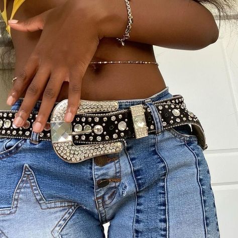 Bb Belt, Early 2000s Fashion, Cute Fit, Junk Drawer, Aesthetic Iphone, Doja Cat, 2000s Fashion, Fit Inspo, Jeans Brands