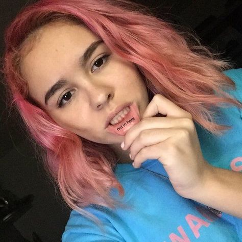 Pink Purple Hair, Enya Umanzor, Long Bob Haircuts, Hair Inspo Color, Rainbow Hair, About Hair, Hair Colors, Pretty Hairstyles, Pink Hair