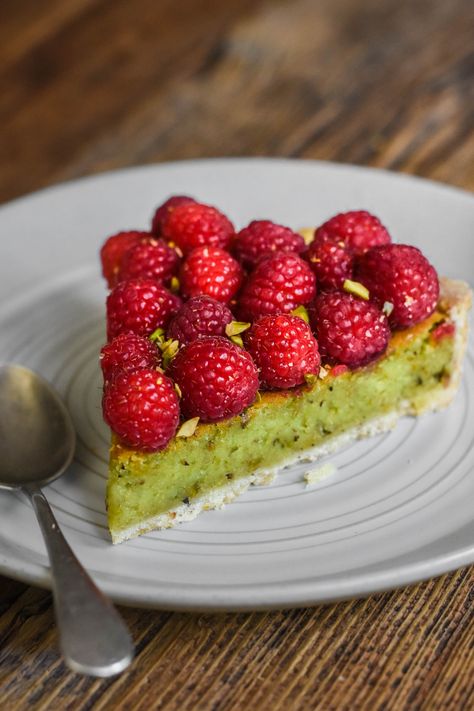 Raspberry Pistachio Frangipane Tart - Pardon Your French Pistachio And Raspberry Tart, Pistachio Frangipane Tart, Pistachio Raspberry Dessert, Pistachio Tart Recipes, Pistachio Frangipane, Apricot Frangipane, Raspberry Pistachio, Pistachio Dessert, Pistachio Recipes