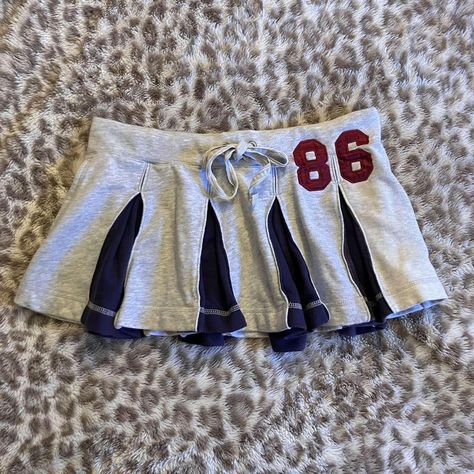 2000s Victoria’s Secret PINK pleated mini... - Depop Upcycling, 2000s Victorias Secret Clothes, Victoria Secret 2000s, Victoria Secret Clothing, 2000s Mini Skirt, 2000s Skirt, Nostalgic Movies, Depop Clothes, Skirt Tennis