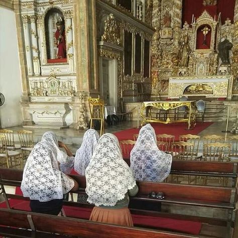 Catholic Veiling, Chapel Veils, Catholic Veil, Our Father Who Art In Heaven, Traditional Catholicism, Church Aesthetic, Catholic Women, Chapel Veil, Strong Faith