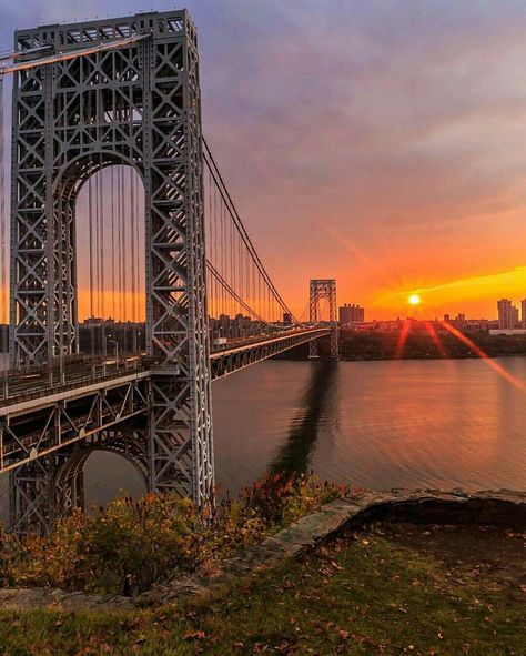 See this Instagram photo by @what_i_saw_in_nyc • 402 likes Bridge Photography, Washington Heights, George Washington Bridge, Nova York, Urban Life, George Washington, Best Cities, Favorite City, Nature Travel