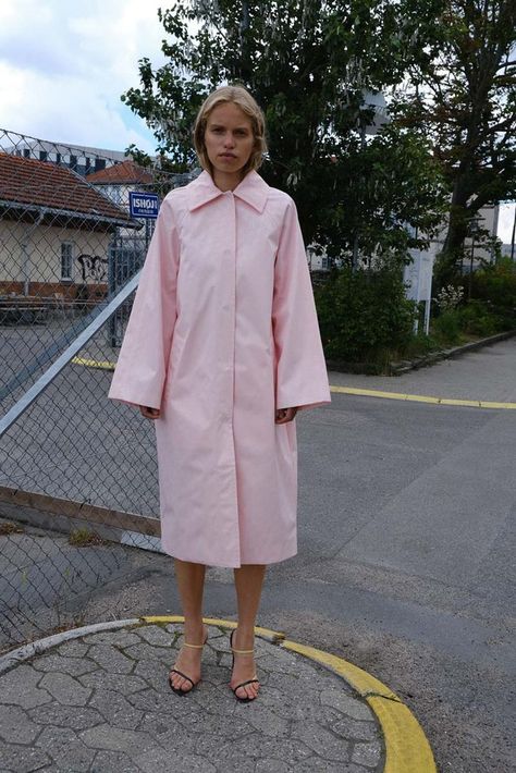 Baby Pink Coat, 2020 Style, Saks Potts, Black Baby, Pink Sky, Bella Hadid, Look Cool, Look Fashion, Official Store