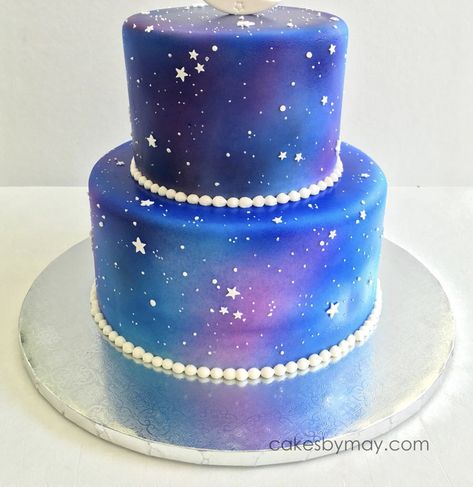 Galaxy Birthday Cake, Cake Galaxy, Galaxy Desserts, Rodjendanske Torte, Galaxy Birthday, Blue Birthday Cakes, Galaxy Party, Galaxy Chocolate, Galaxy Cake