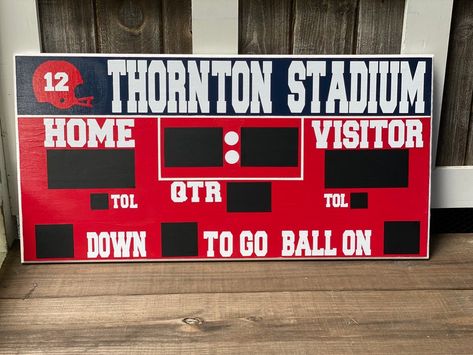 Scoreboard Diy, Football Scoreboard, Football Room Decor, Baseball Scoreboard, Football Rooms, Garage Game Rooms, Football Diy, Football Decor, Football Signs