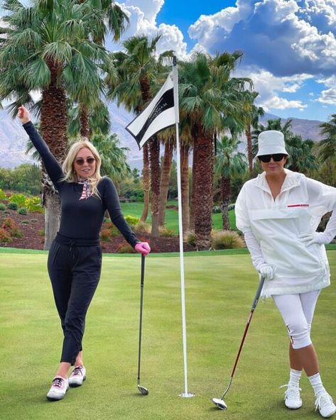 Brow queen and founder of cosmetics brand Anastasia Beverly Hills, Anastasia Soare is seen wearing the Leisure Society Sierra sunglasses in 18k Rose Gold on her Instagram while golfing with American media personality Kris Jenner. #LuxuryEyewear #CaliforniaHeirloom #HeirloomDesign #CelebrityStyle #BeautyGuru #GolfCourse #MakeUp #Kardashians #BeverlyHills Anastasia Soare, Luxury Eyewear, Kris Jenner, Beauty Guru, Cosmetics Brands, Anastasia Beverly Hills, 18k Rose Gold, Beverly Hills, Sephora